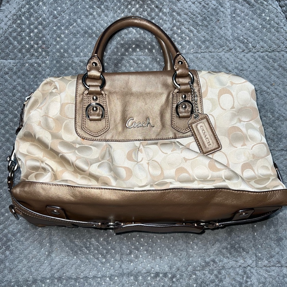 COACH HOBO CROSS BODY BAG